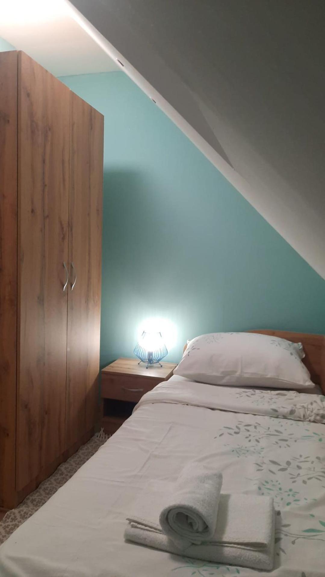 Wooden House Ante Self Check - In And Check - Out Lejlighed Otočac Eksteriør billede